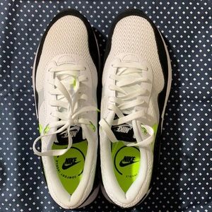 Men’s Nike sneakers